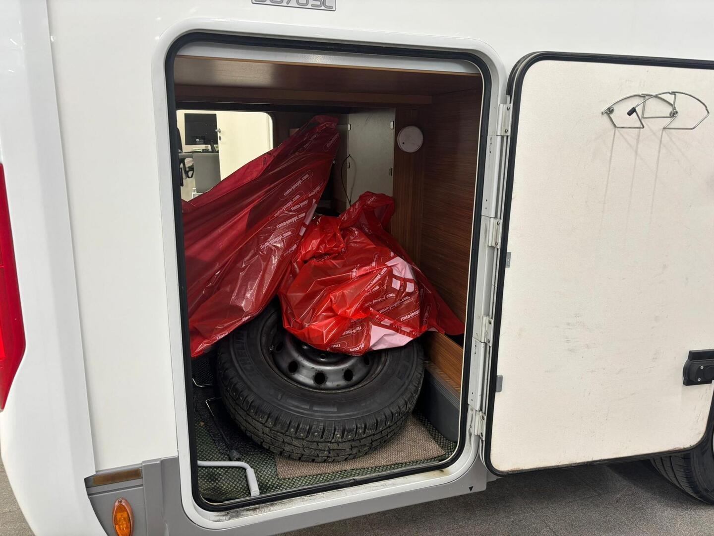 ADRIA Coral S 670 SL 2011