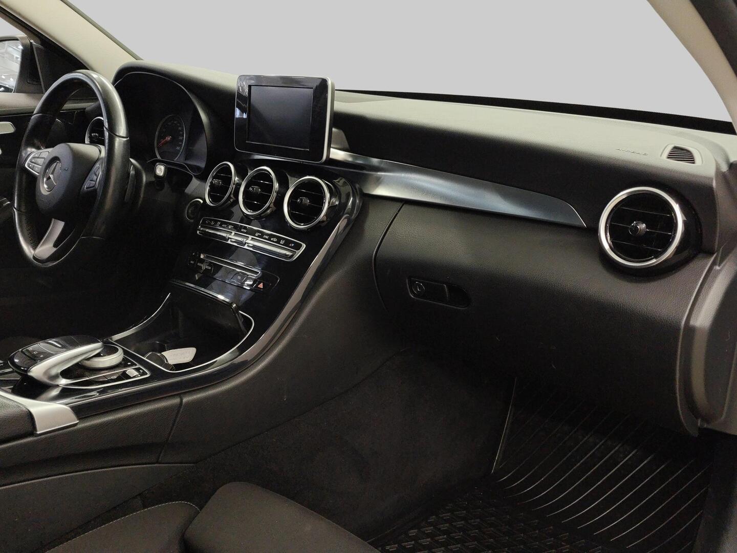 MERCEDES-BENZ C 2015