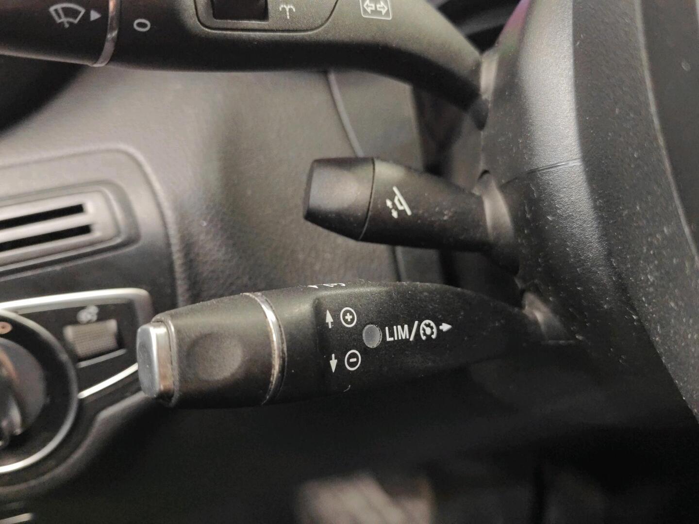 MERCEDES-BENZ C 2015