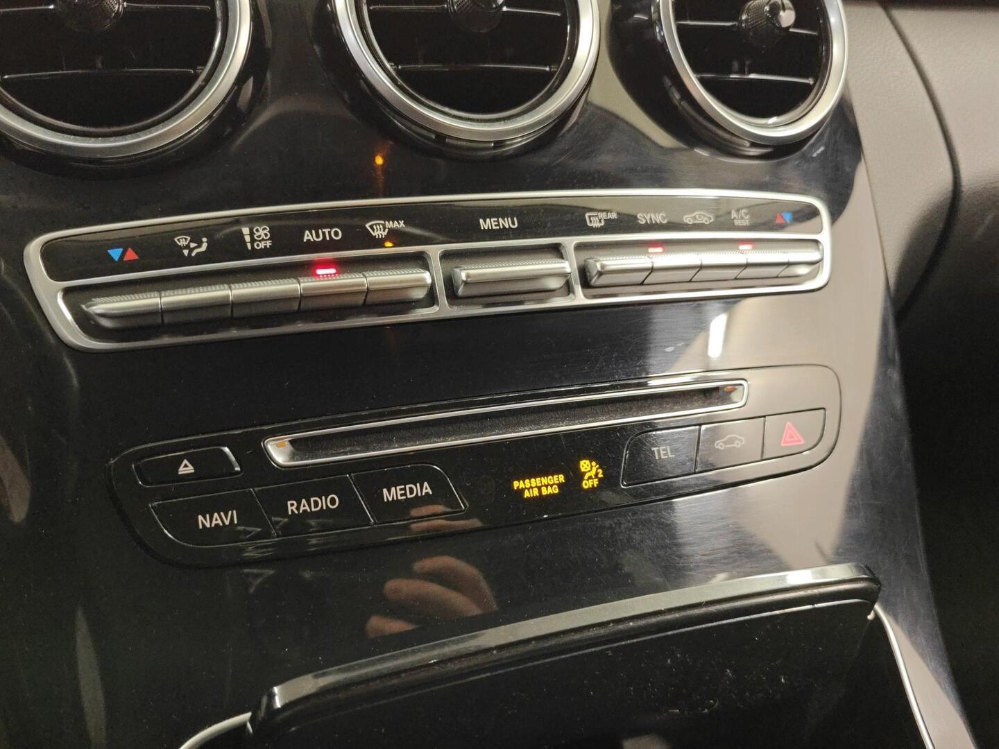 MERCEDES-BENZ C 2015