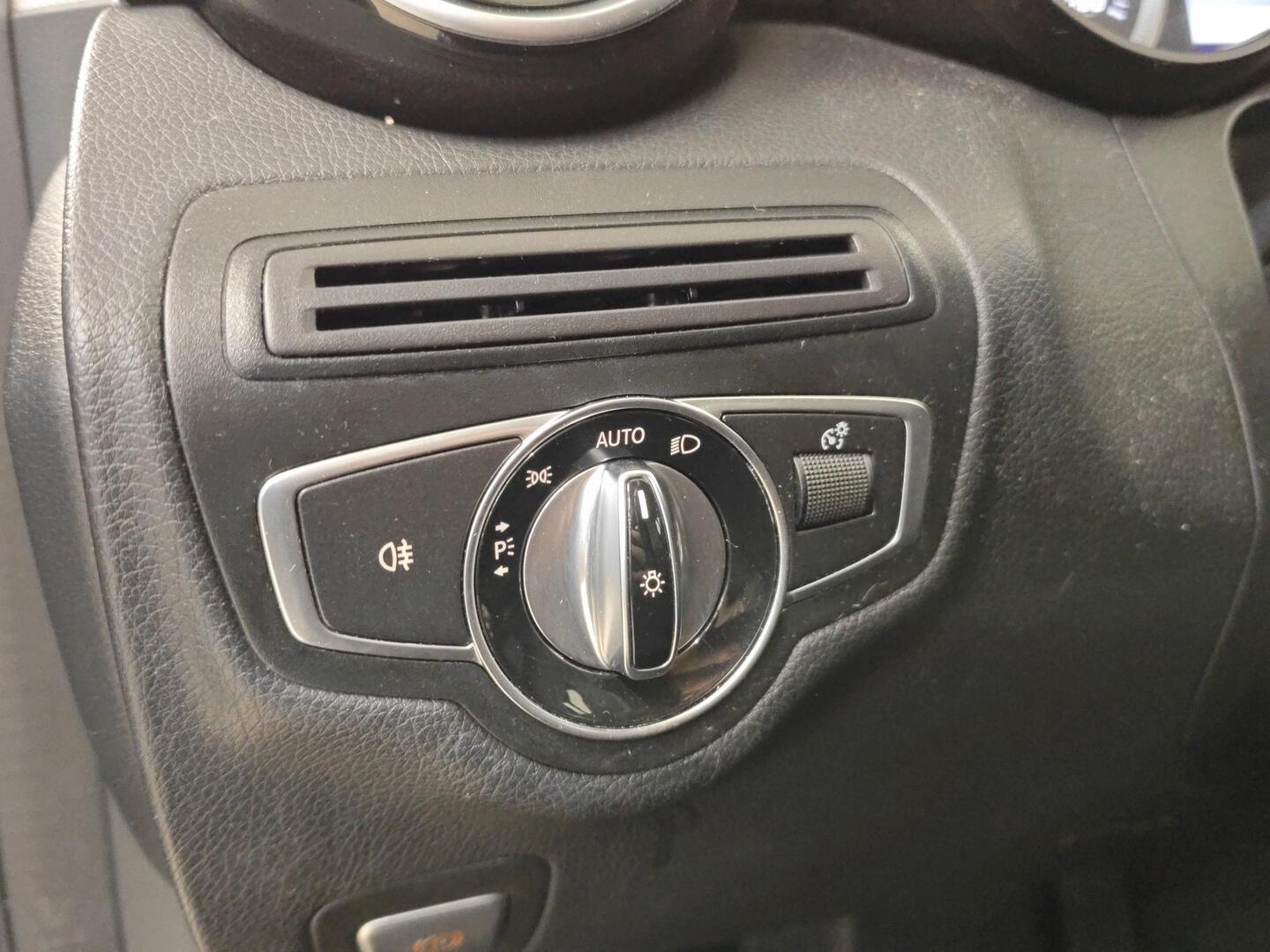 MERCEDES-BENZ C 2015