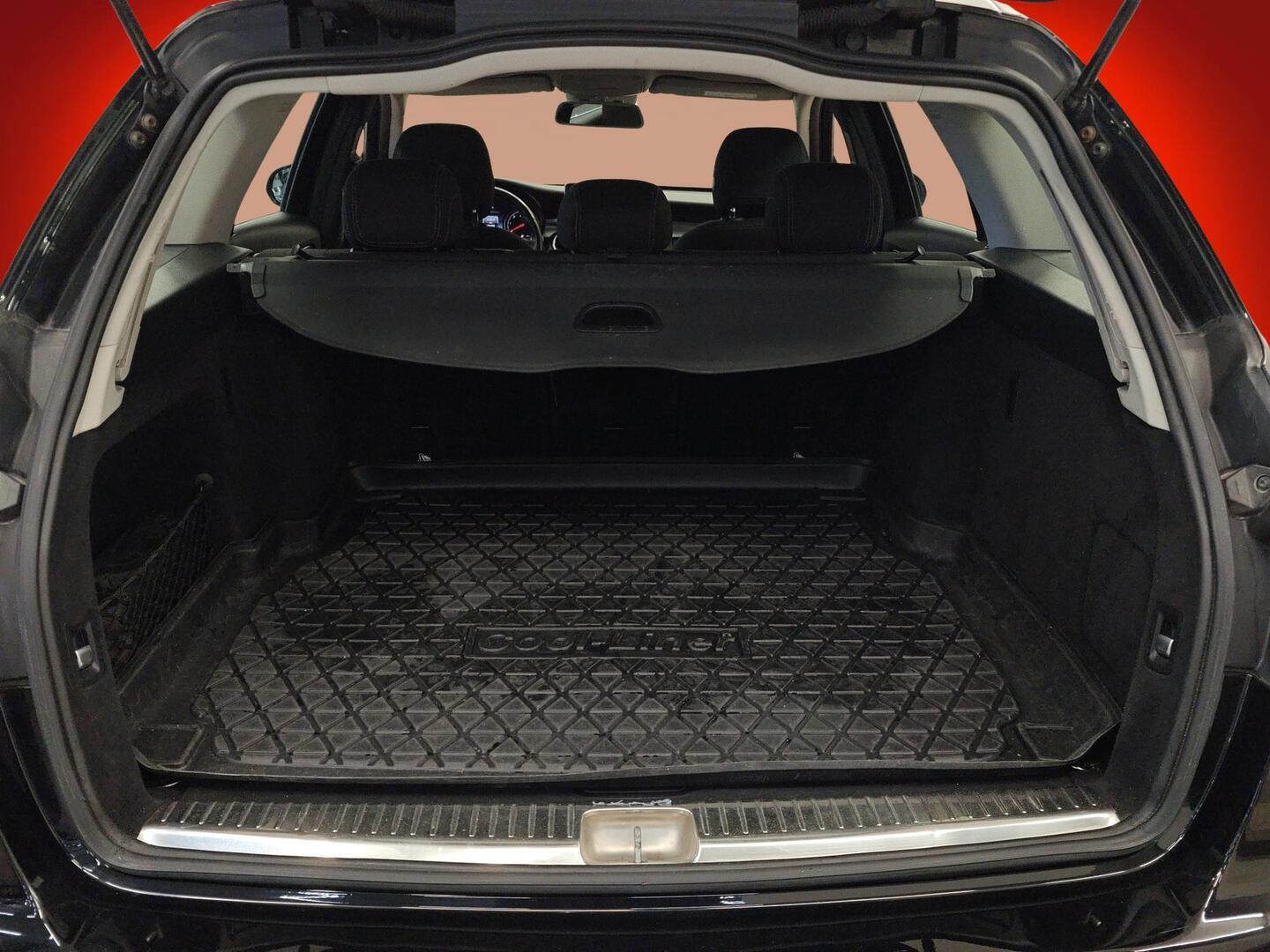 MERCEDES-BENZ C 2015