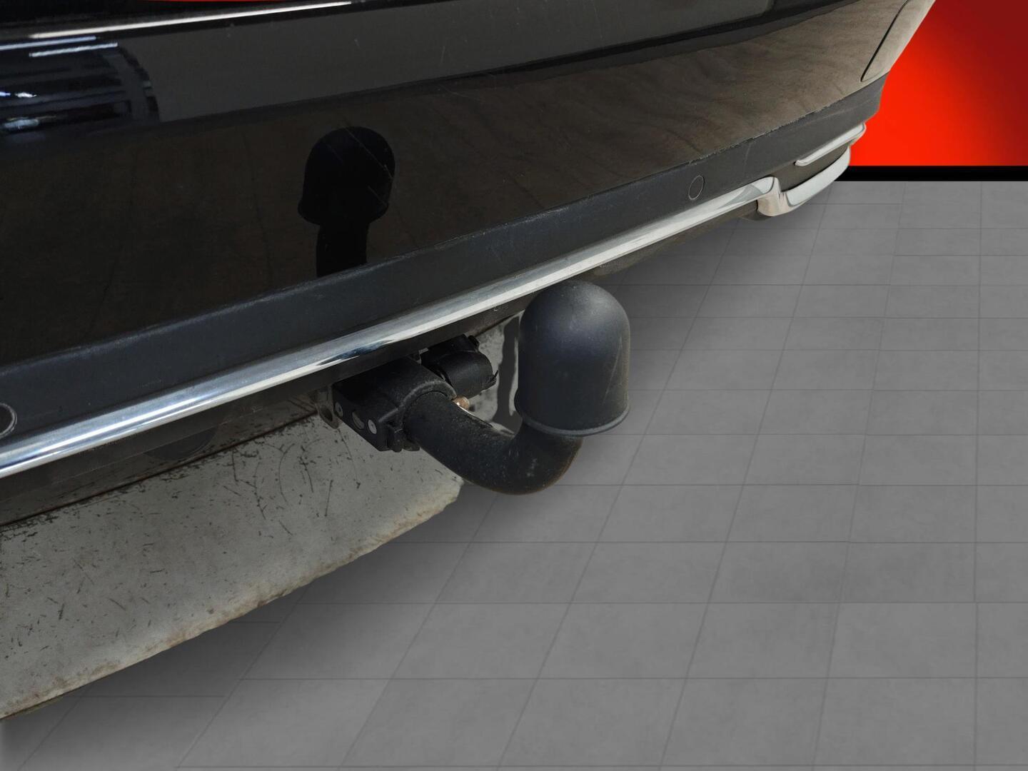 MERCEDES-BENZ C 2015