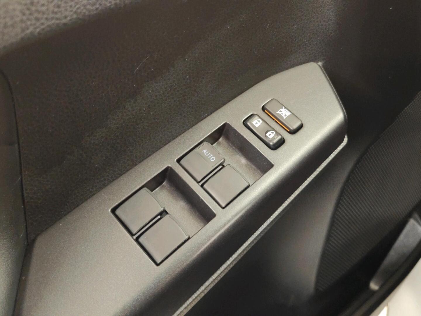 TOYOTA RAV4 2017