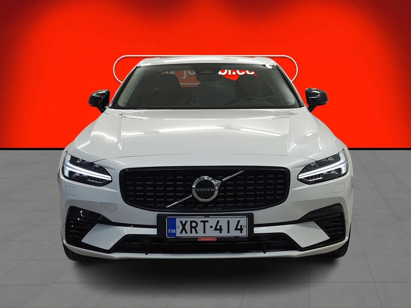 VOLVO S90 2023