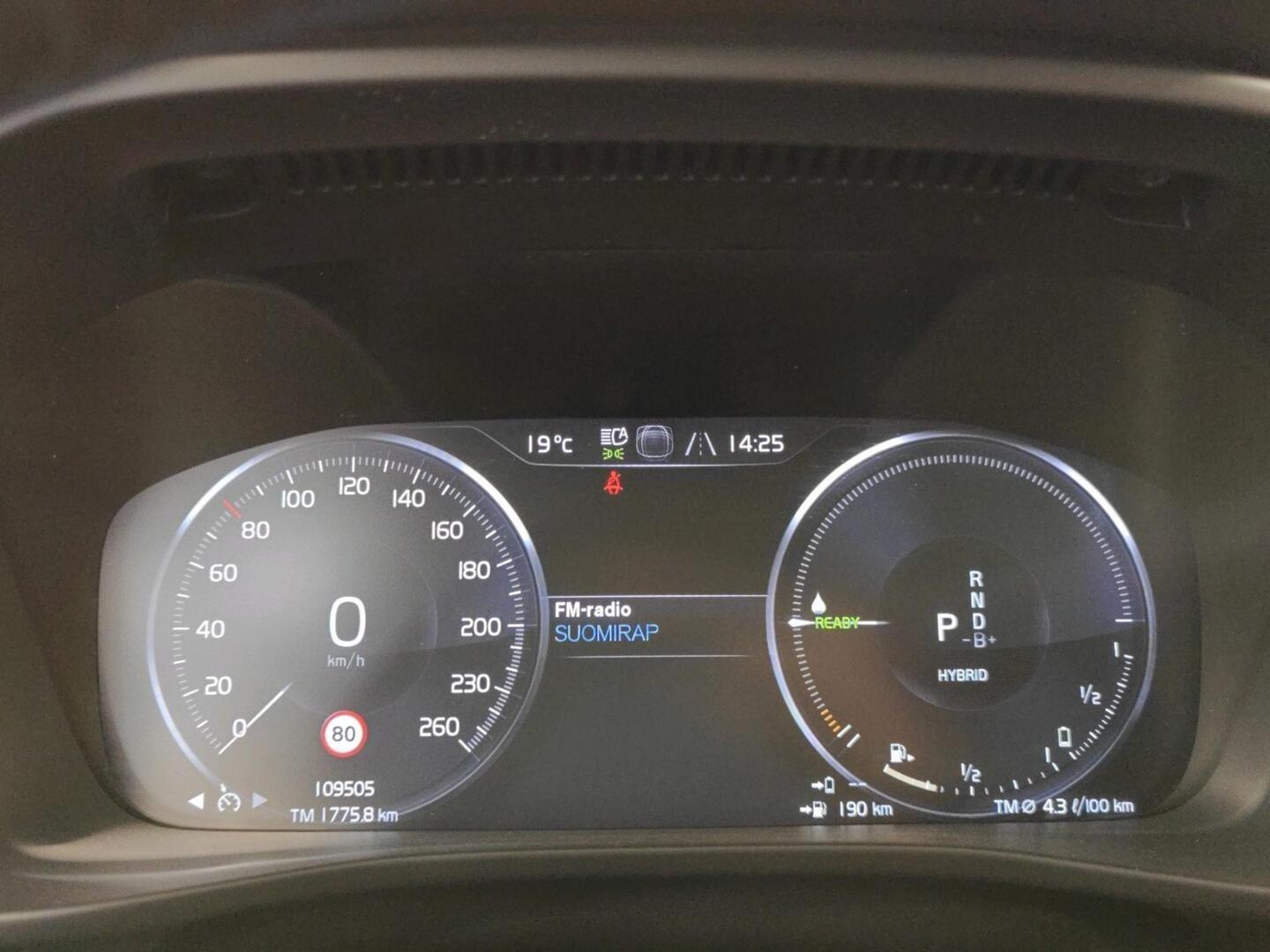 VOLVO XC40 2020