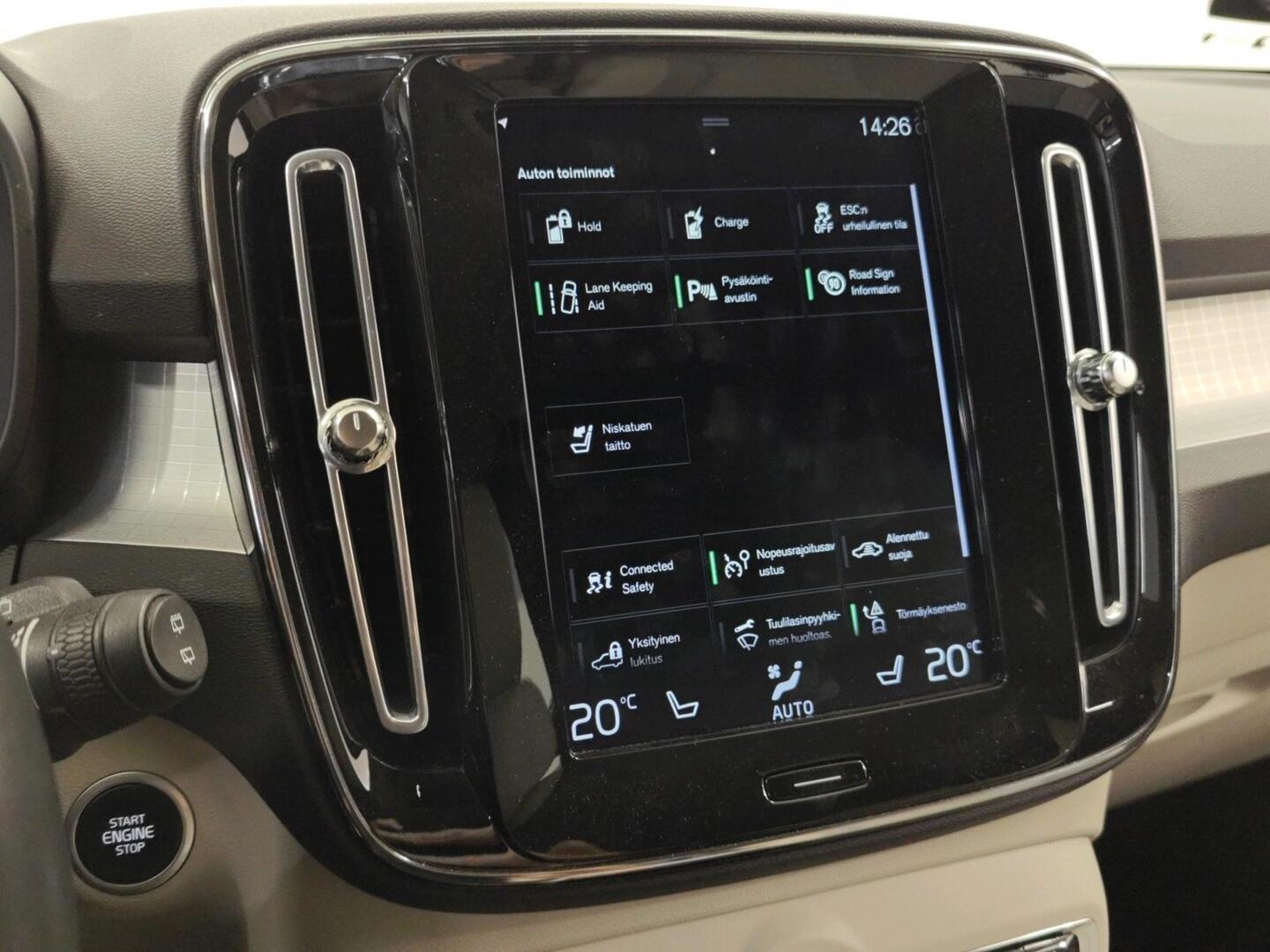 VOLVO XC40 2020