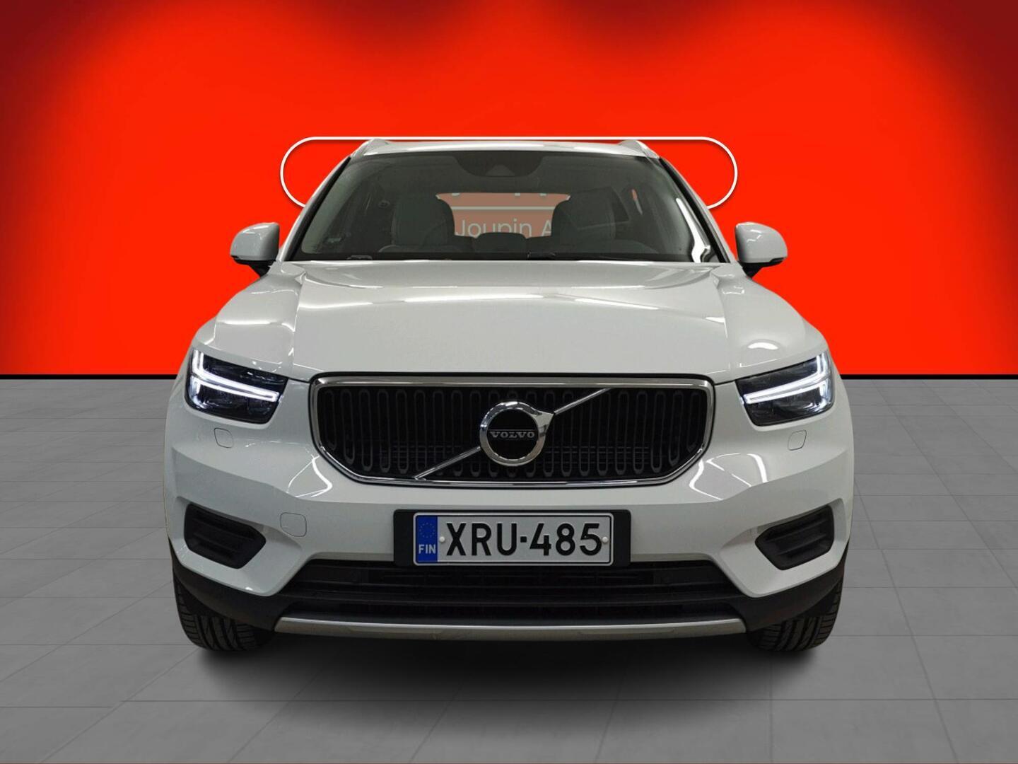 VOLVO XC40 2020
