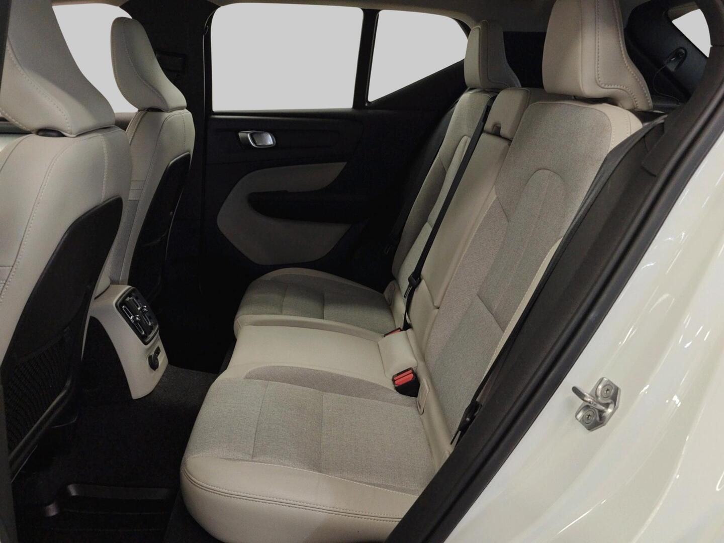 VOLVO XC40 2020