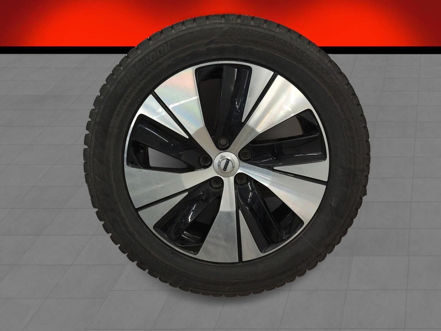 VOLVO XC40 2020