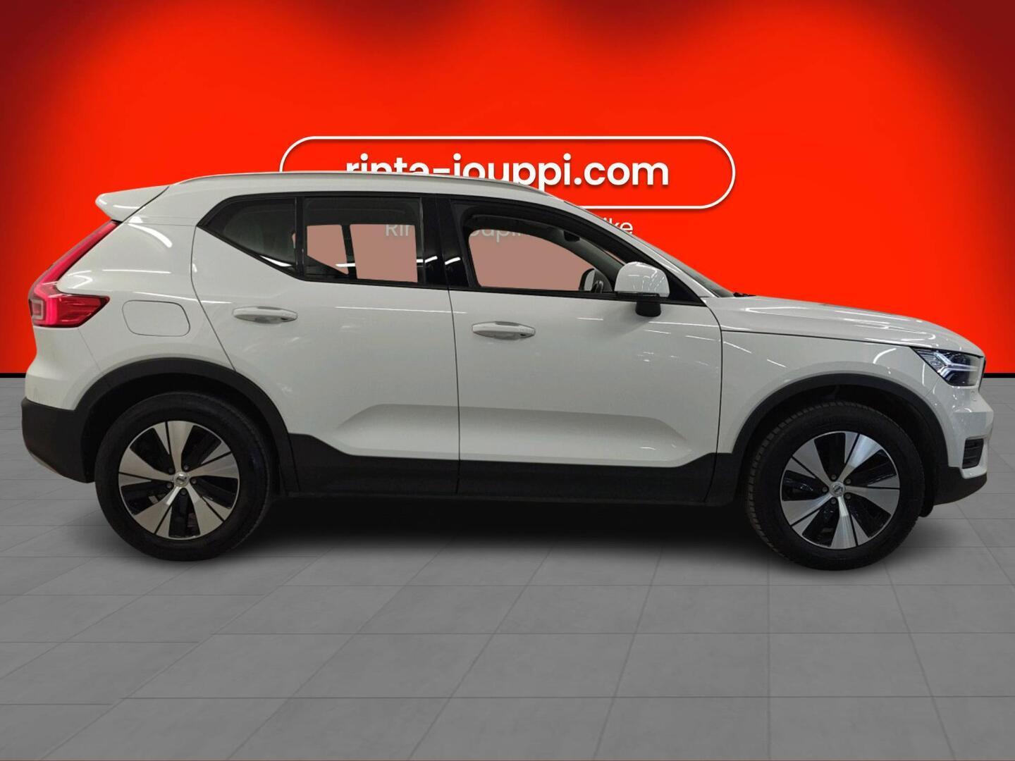 VOLVO XC40 2020