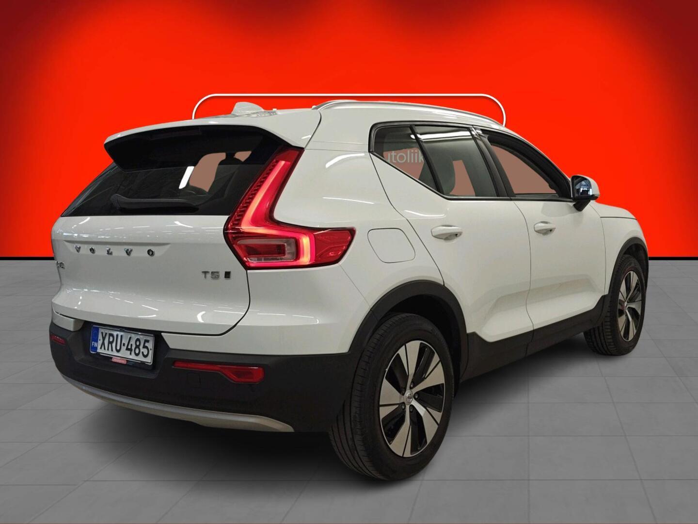 VOLVO XC40 2020