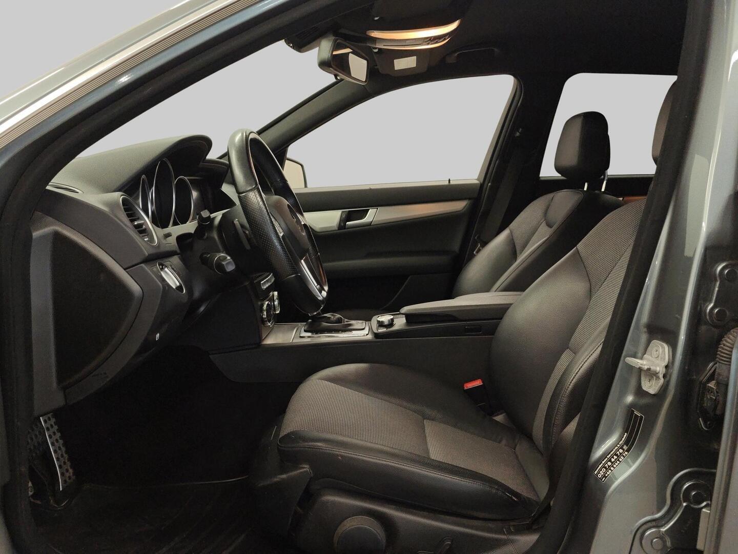 MERCEDES-BENZ C 2012