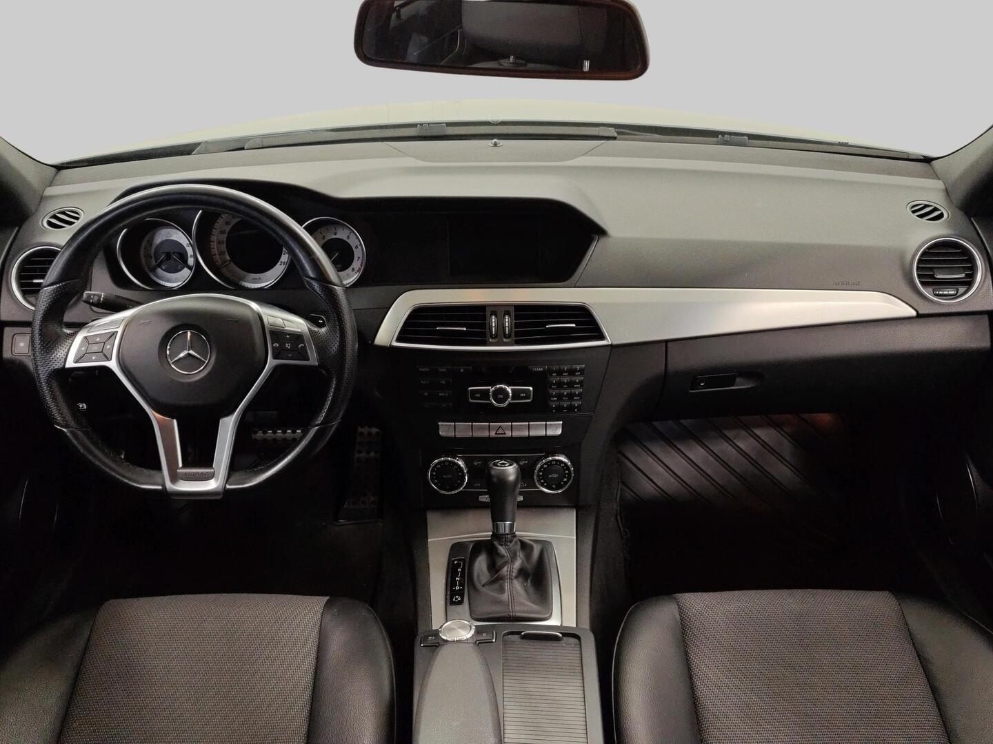 MERCEDES-BENZ C 2012