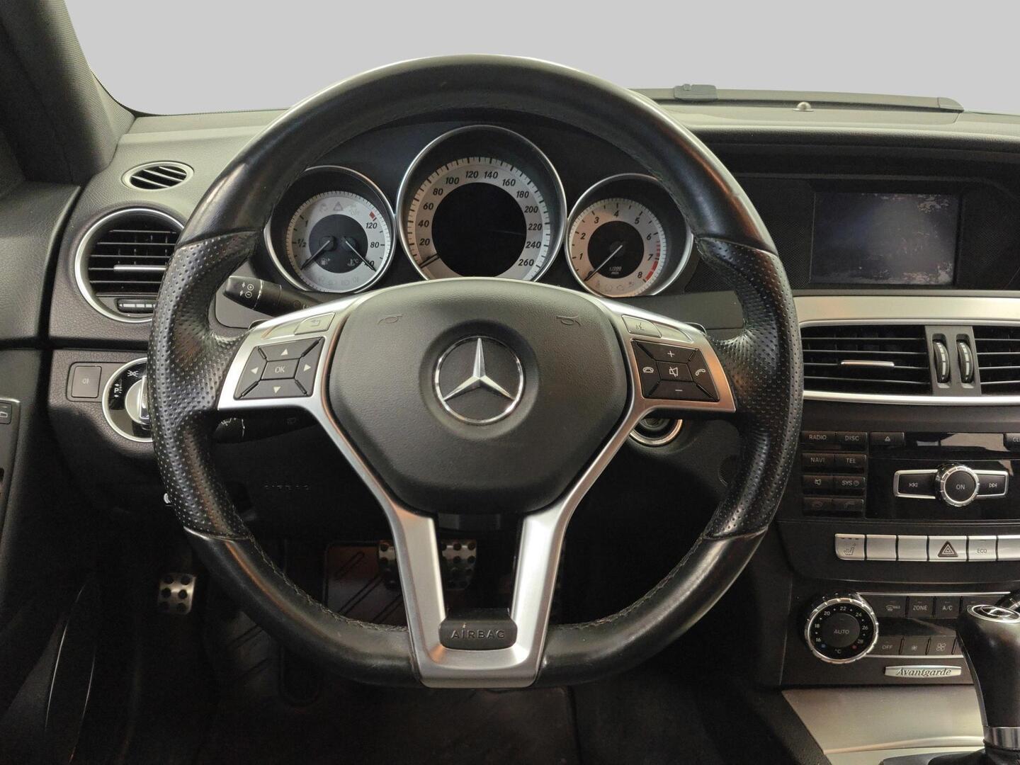 MERCEDES-BENZ C 2012