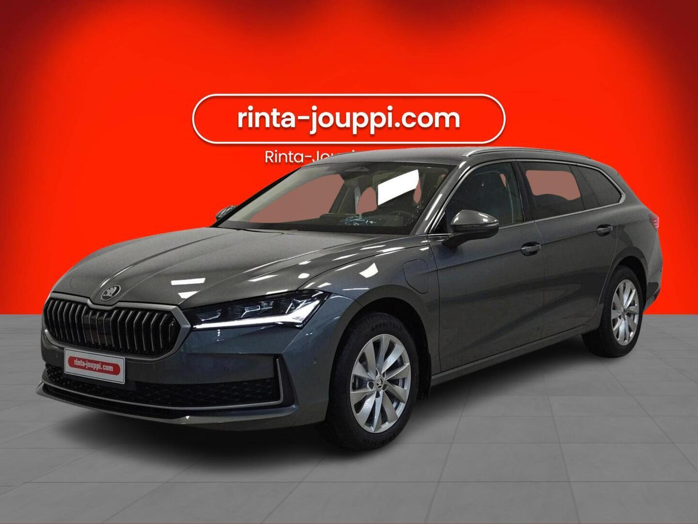SKODA Superb 2025