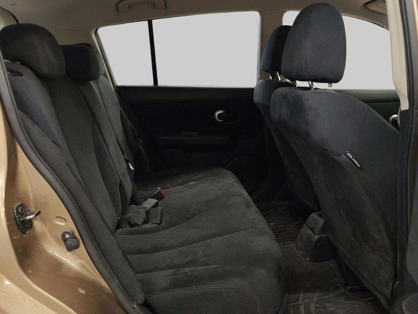 NISSAN Tiida 2008