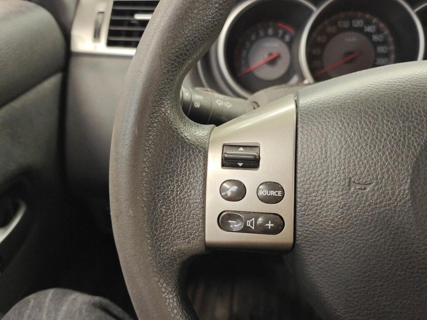 NISSAN Tiida 2008