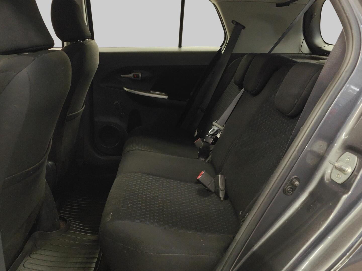 TOYOTA Urban Cruiser 2010