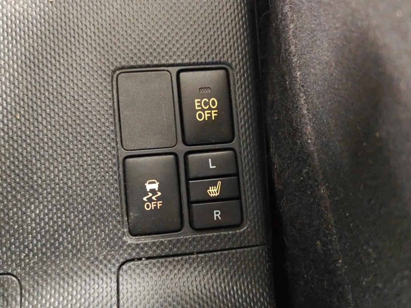 TOYOTA Urban Cruiser 2010