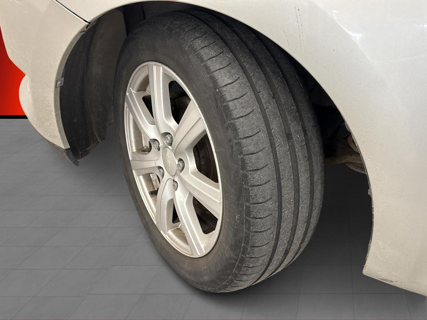 TOYOTA Auris 2008