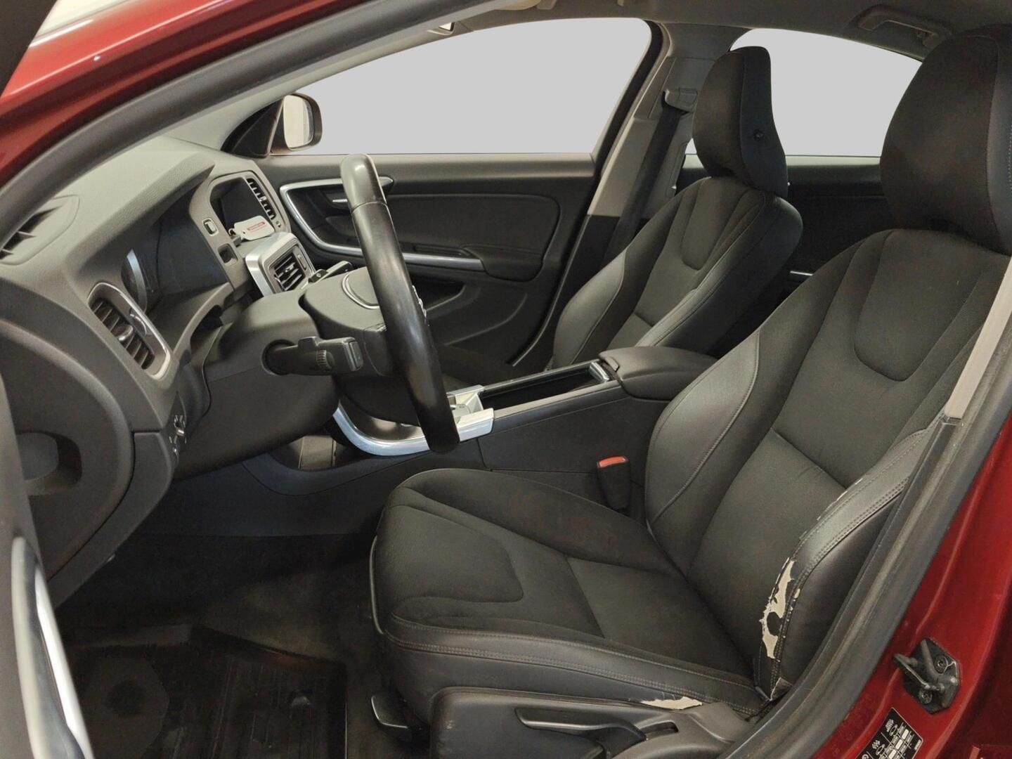 VOLVO S60 2011