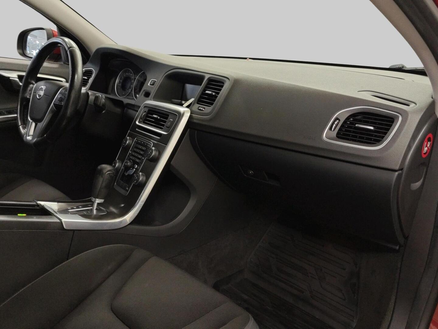 VOLVO S60 2011