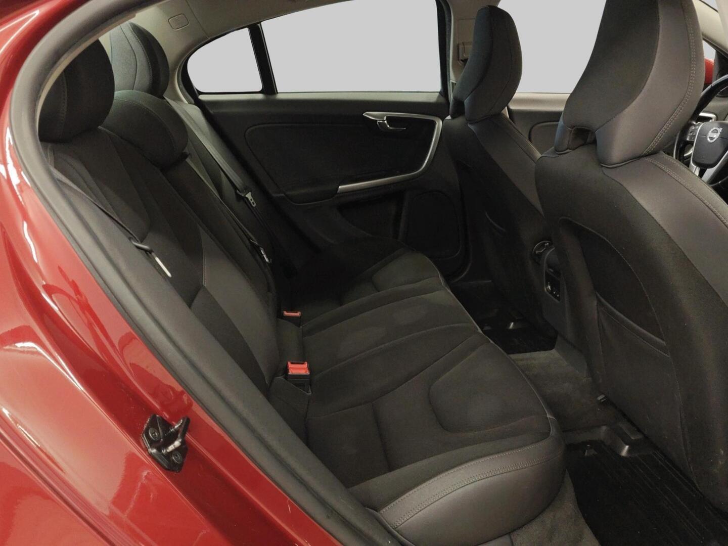 VOLVO S60 2011