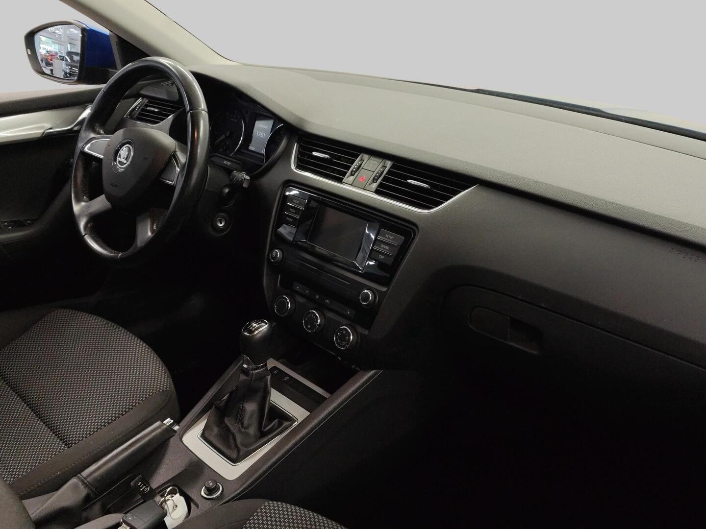 SKODA OCTAVIA 2015