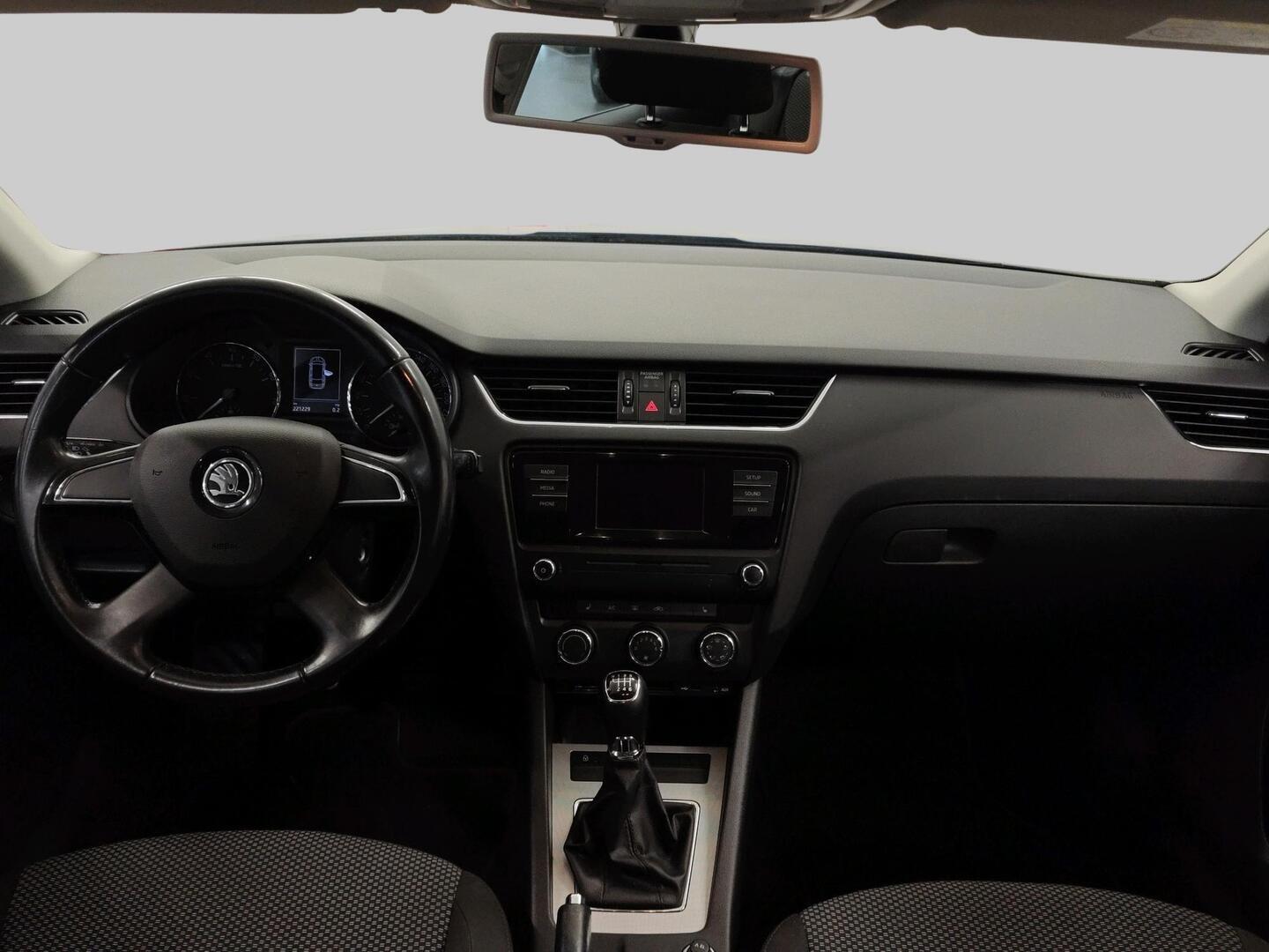 SKODA OCTAVIA 2015
