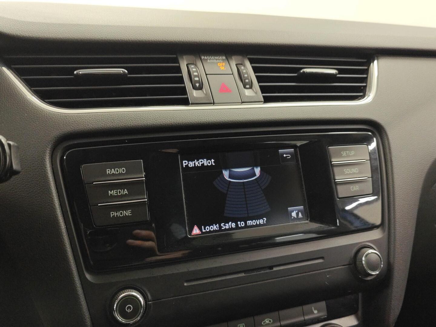 SKODA OCTAVIA 2015