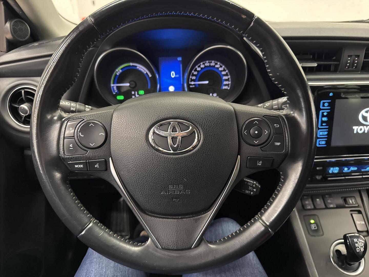 TOYOTA Auris 2018