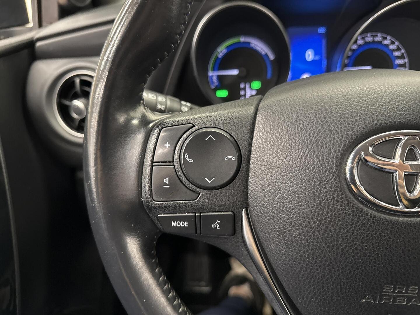 TOYOTA Auris 2018