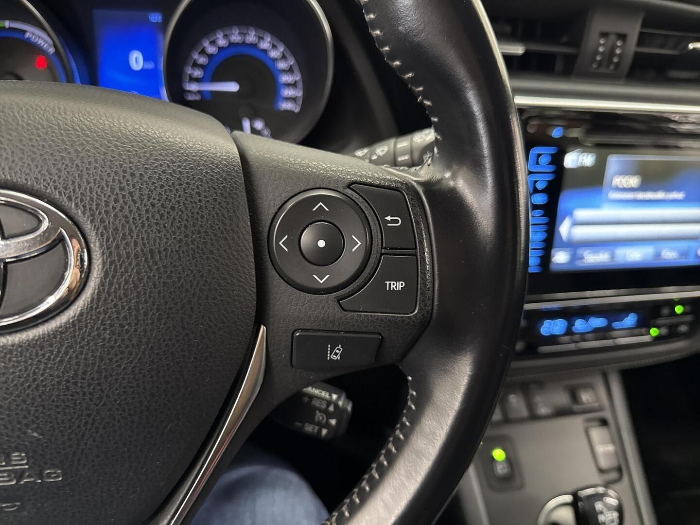 TOYOTA Auris 2018