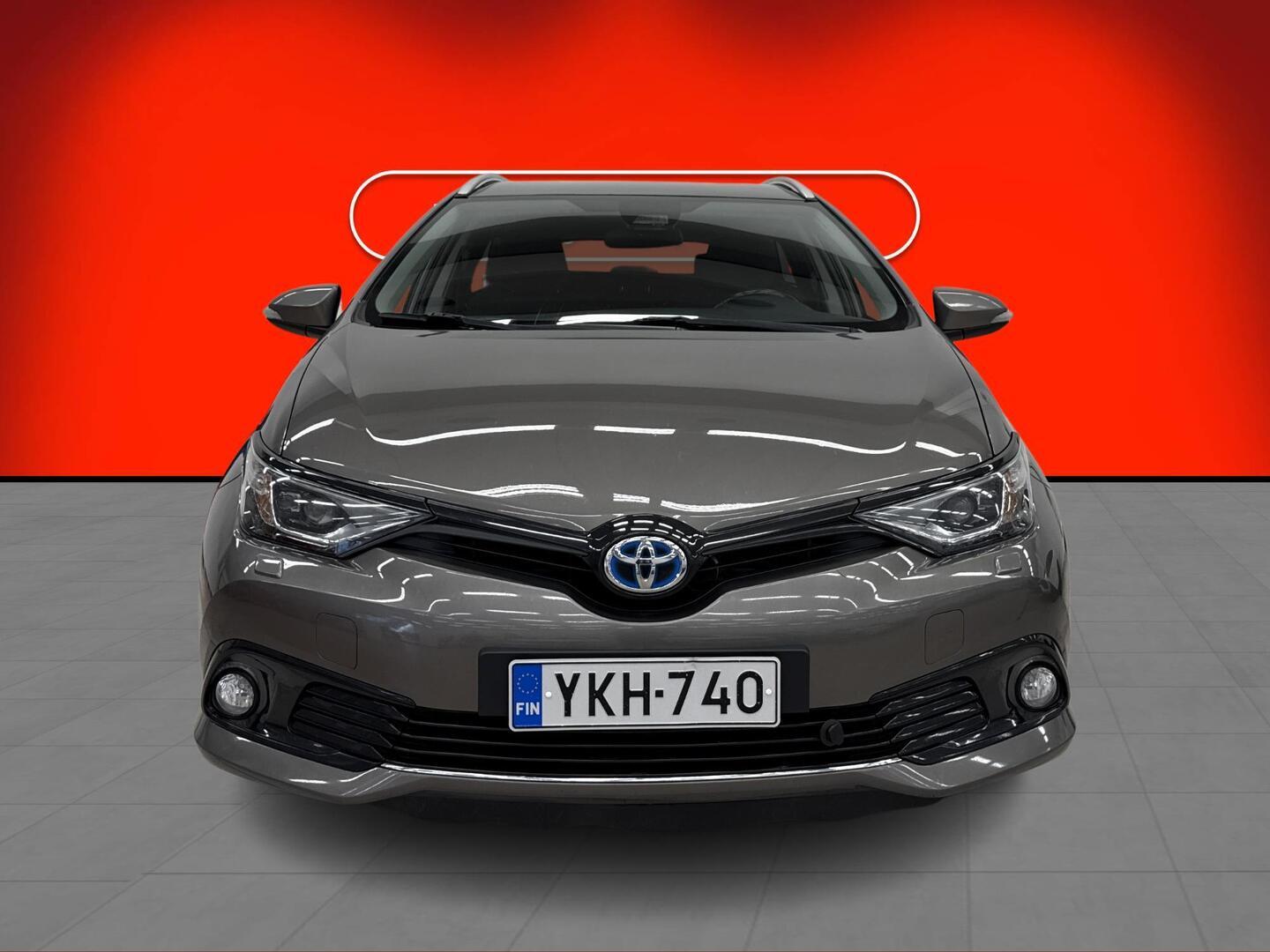 TOYOTA Auris 2018