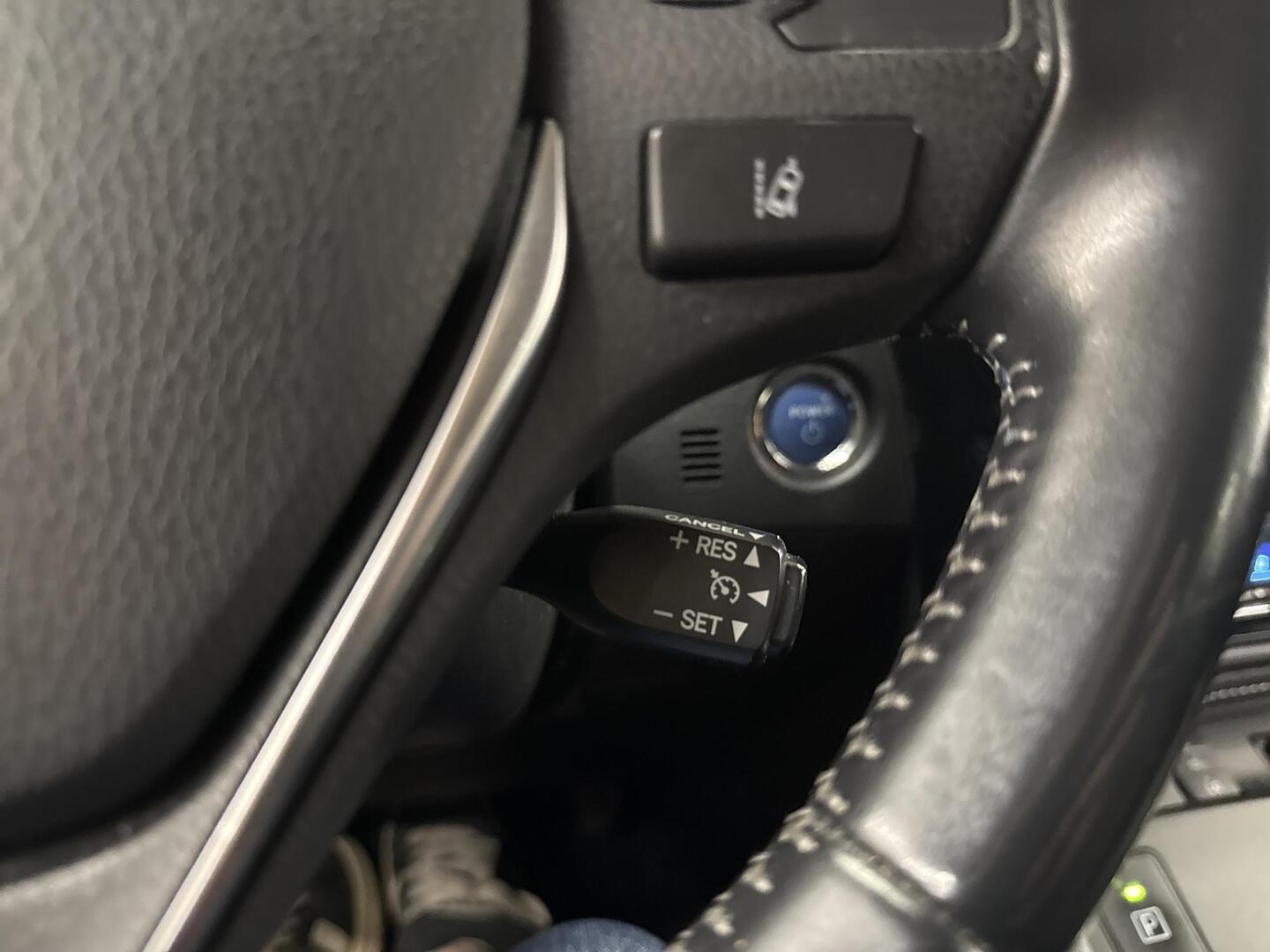 TOYOTA Auris 2018