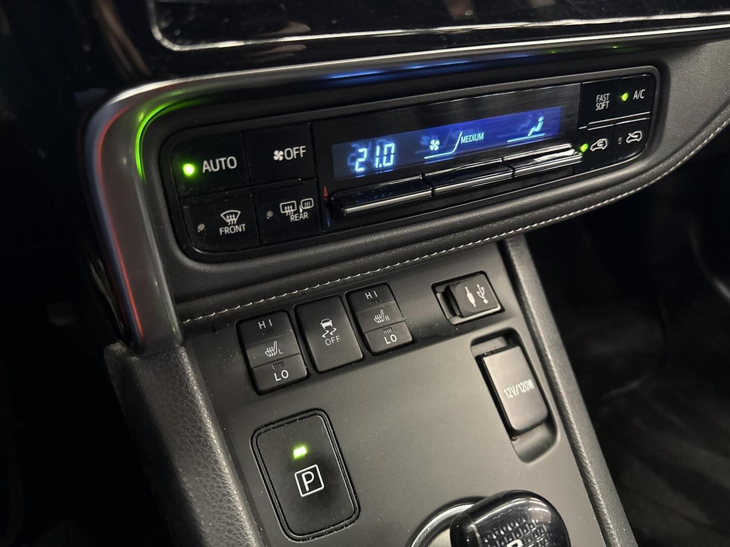 TOYOTA Auris 2018