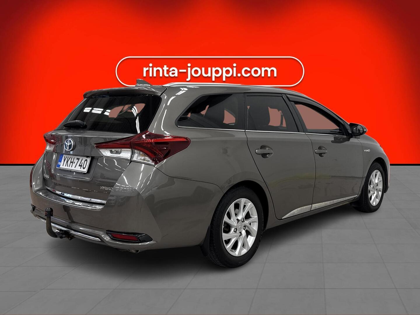 TOYOTA Auris 2018