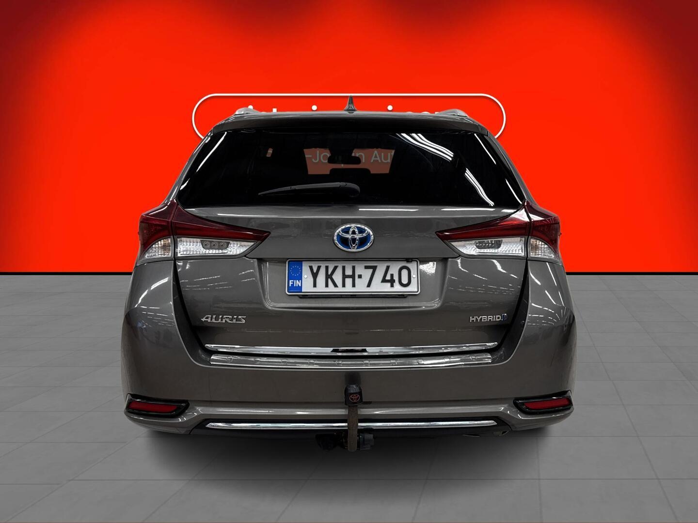 TOYOTA Auris 2018