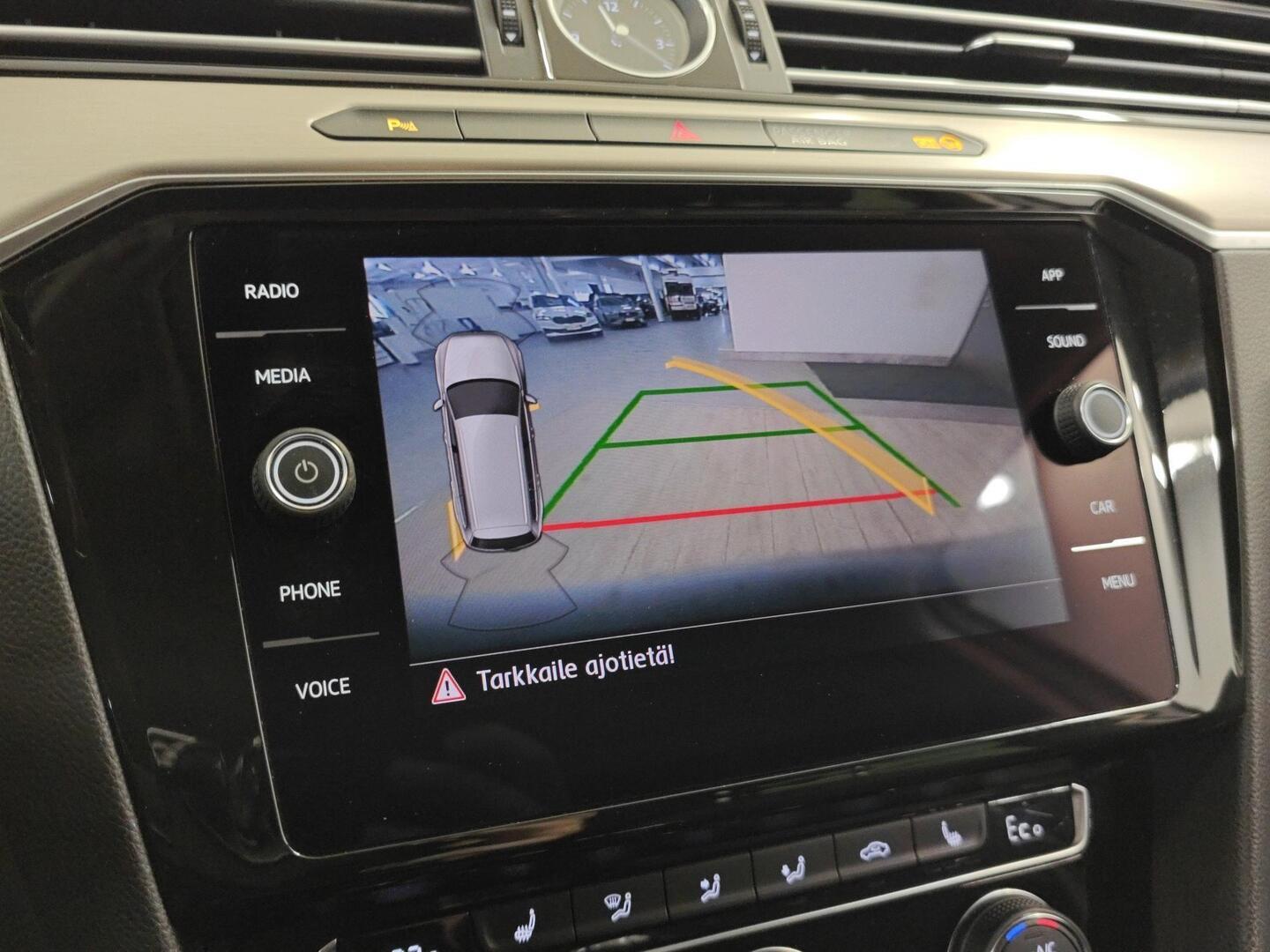VOLKSWAGEN Passat 2018
