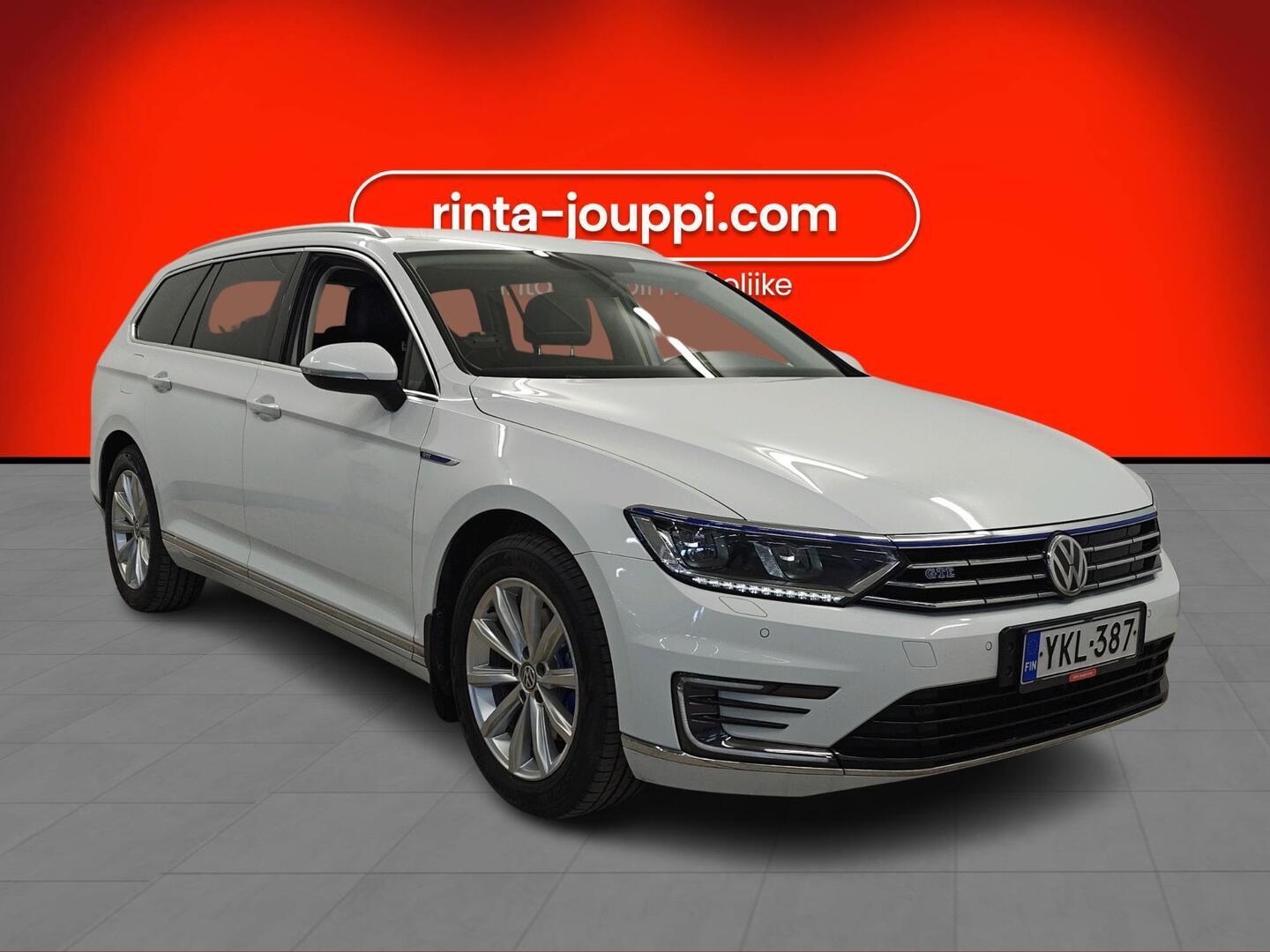 VOLKSWAGEN Passat 2018