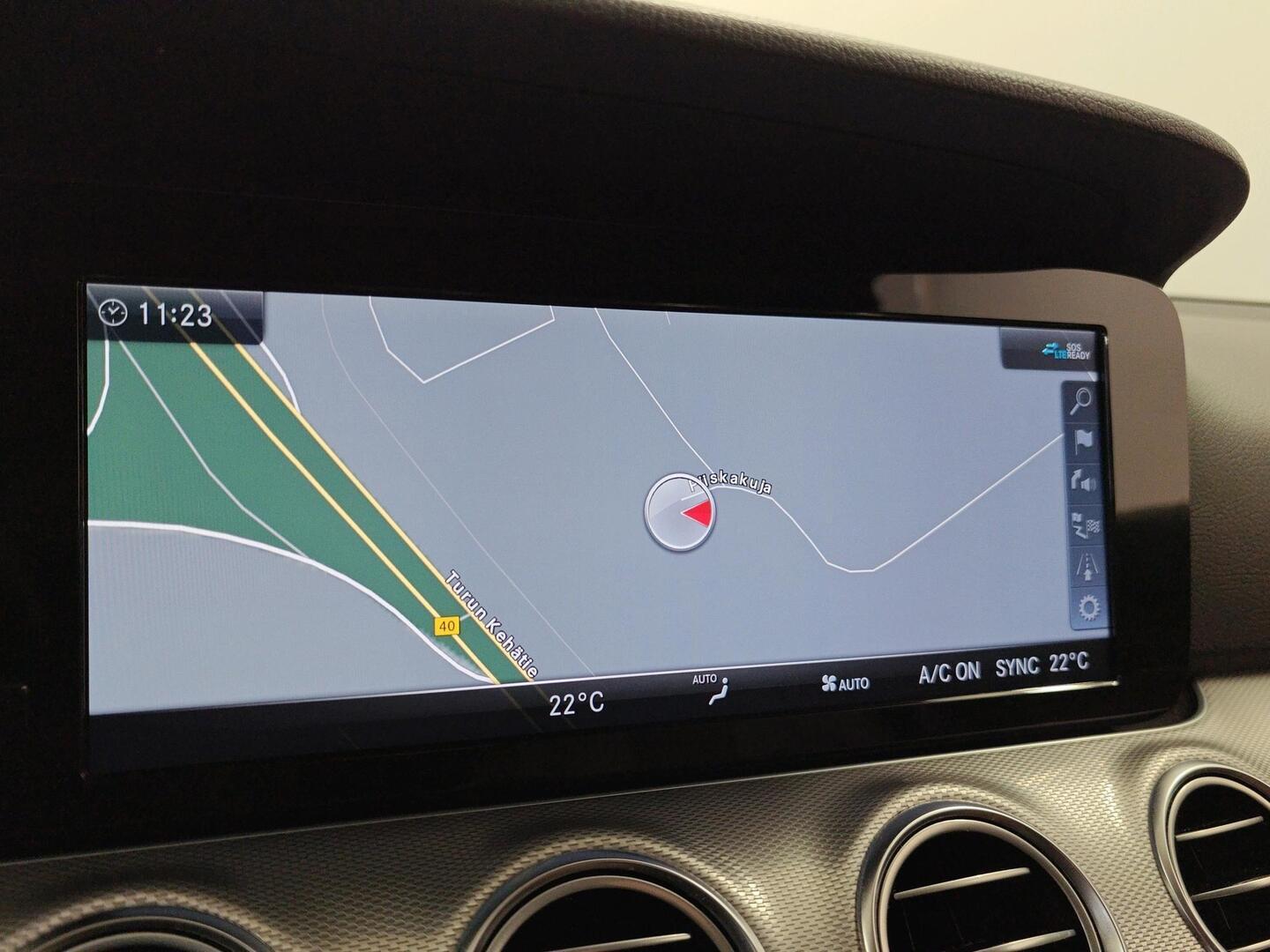 MERCEDES-BENZ E 2017