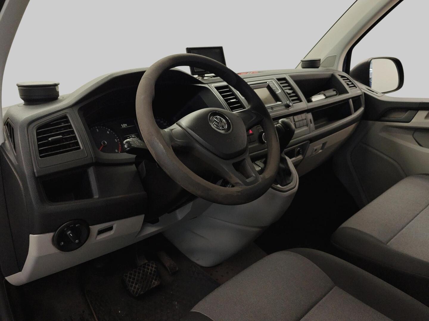 VOLKSWAGEN Transporter 2019