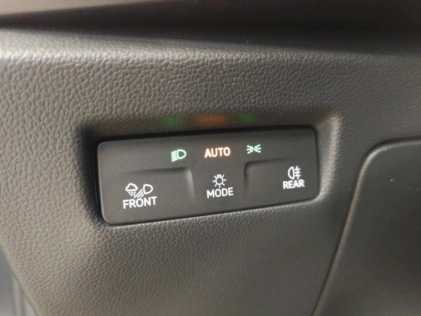 SKODA Superb 2026