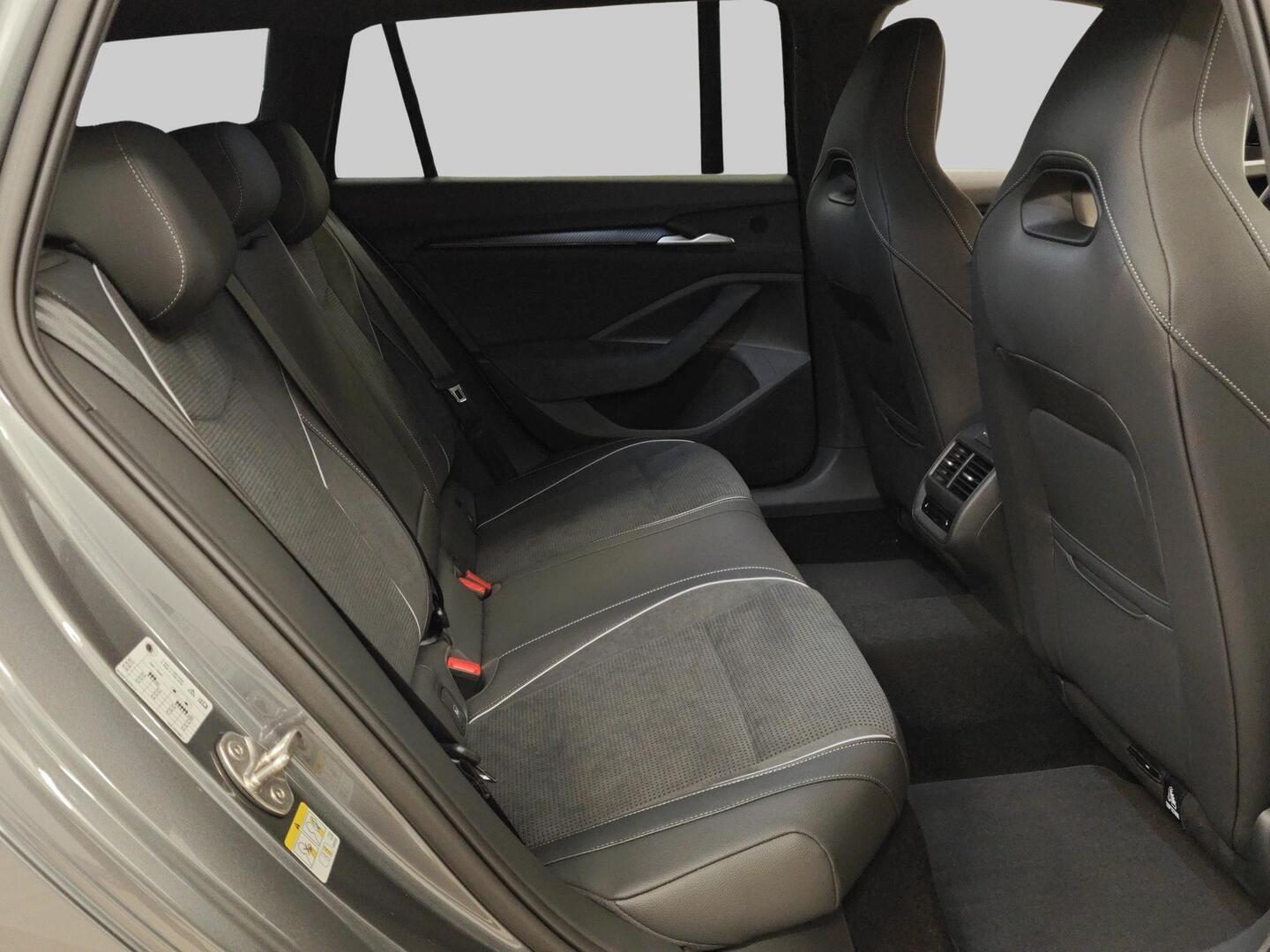 SKODA Superb 2026