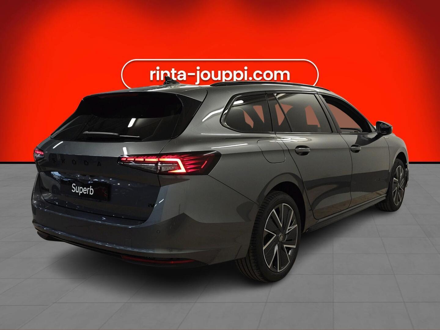 SKODA Superb 2026