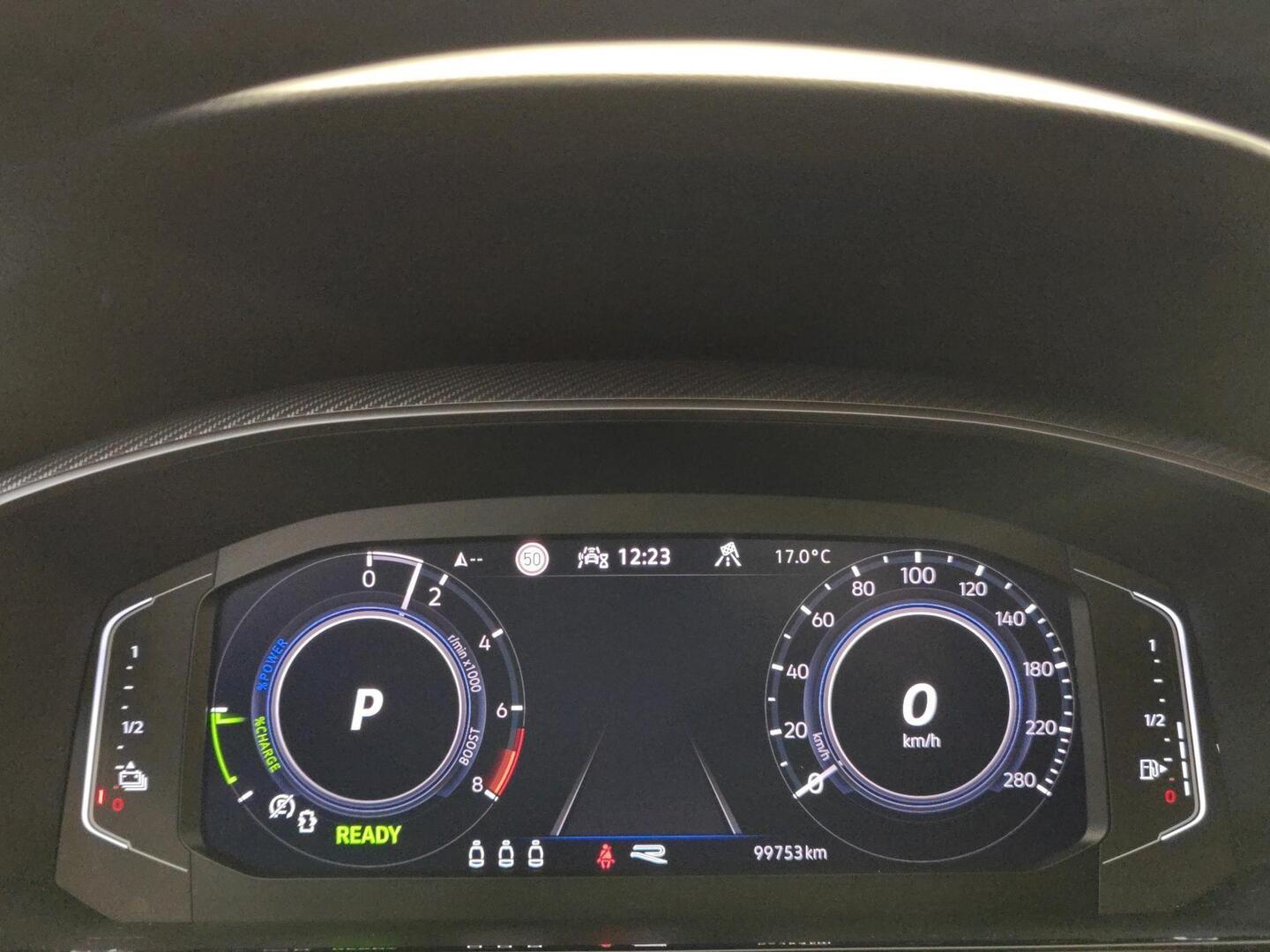 VOLKSWAGEN Arteon 2023
