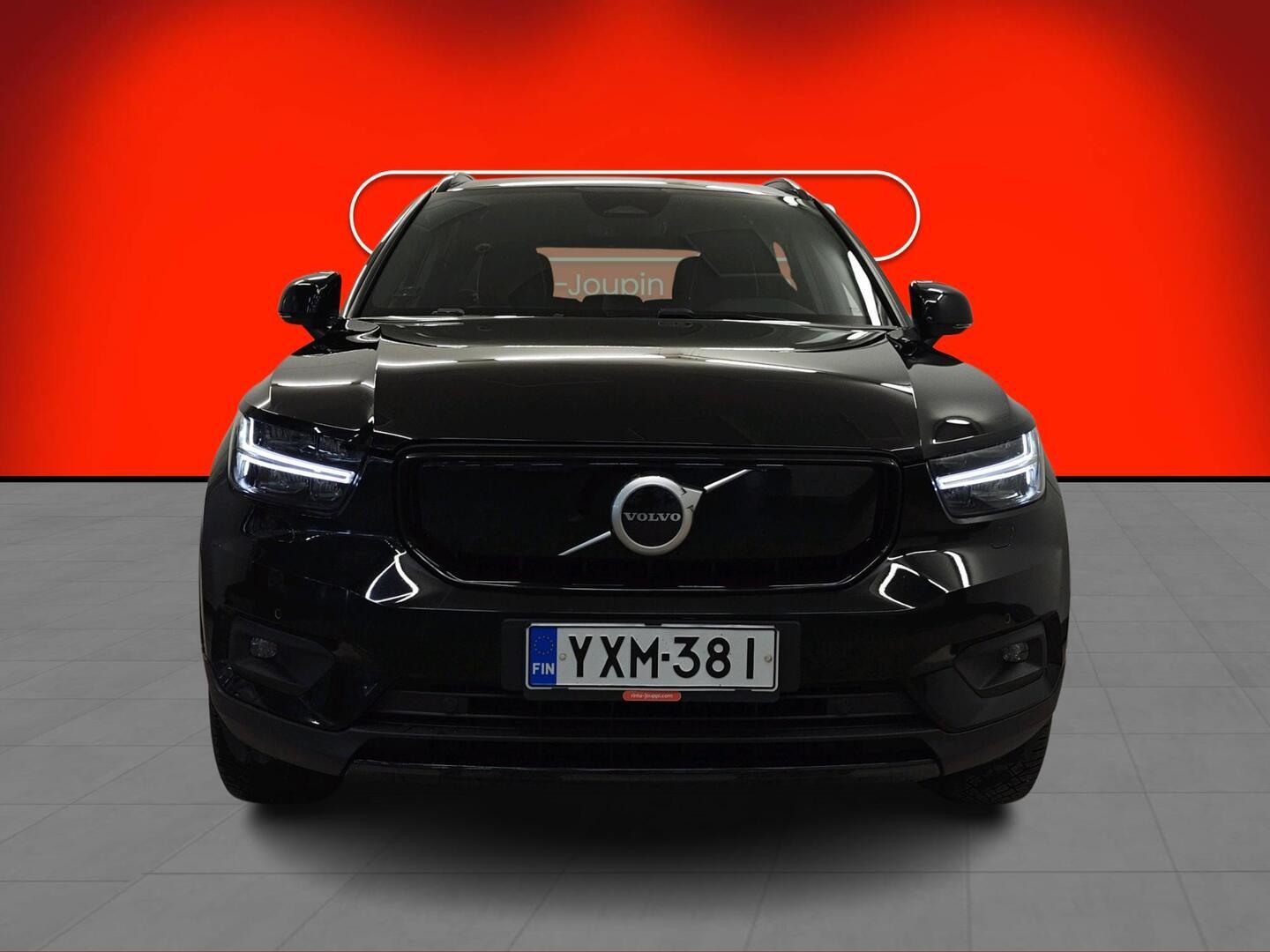 VOLVO XC40 2021