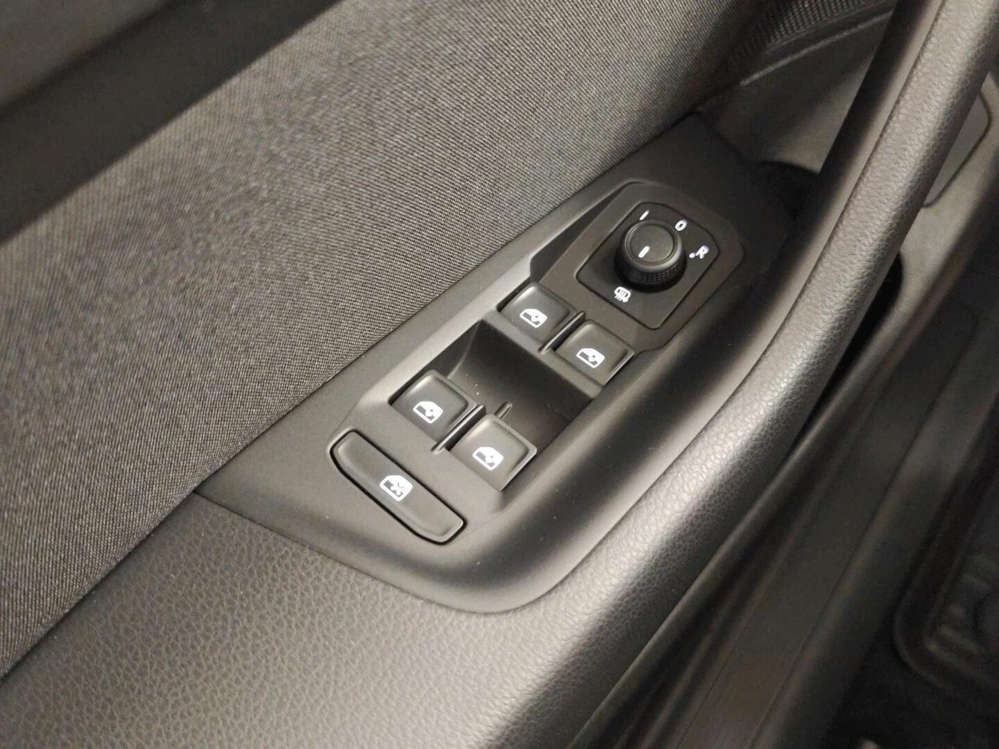 VOLKSWAGEN Passat 2021