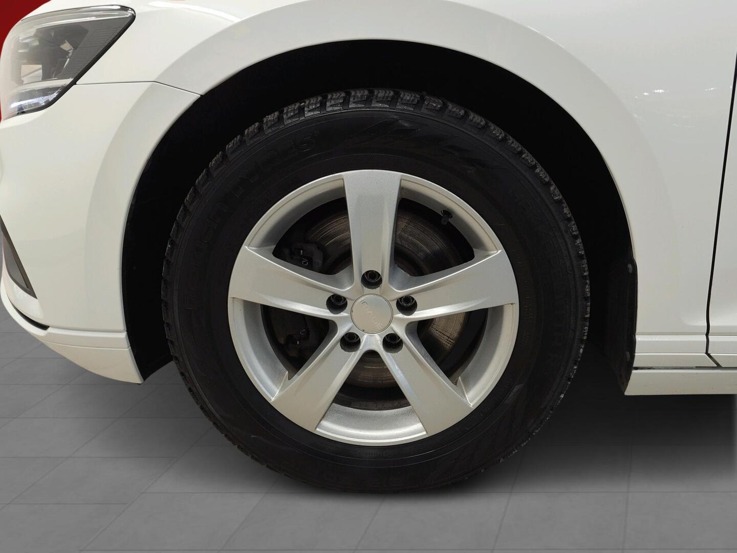 VOLKSWAGEN Passat 2021